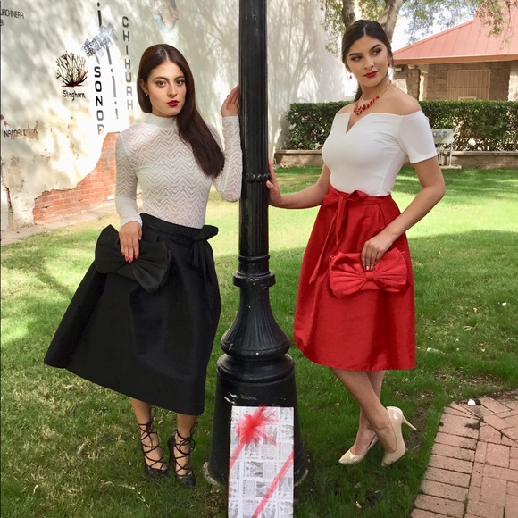 Black A Line Skirt-LAST ONE-CLEARANCE - Picture 5 of 6